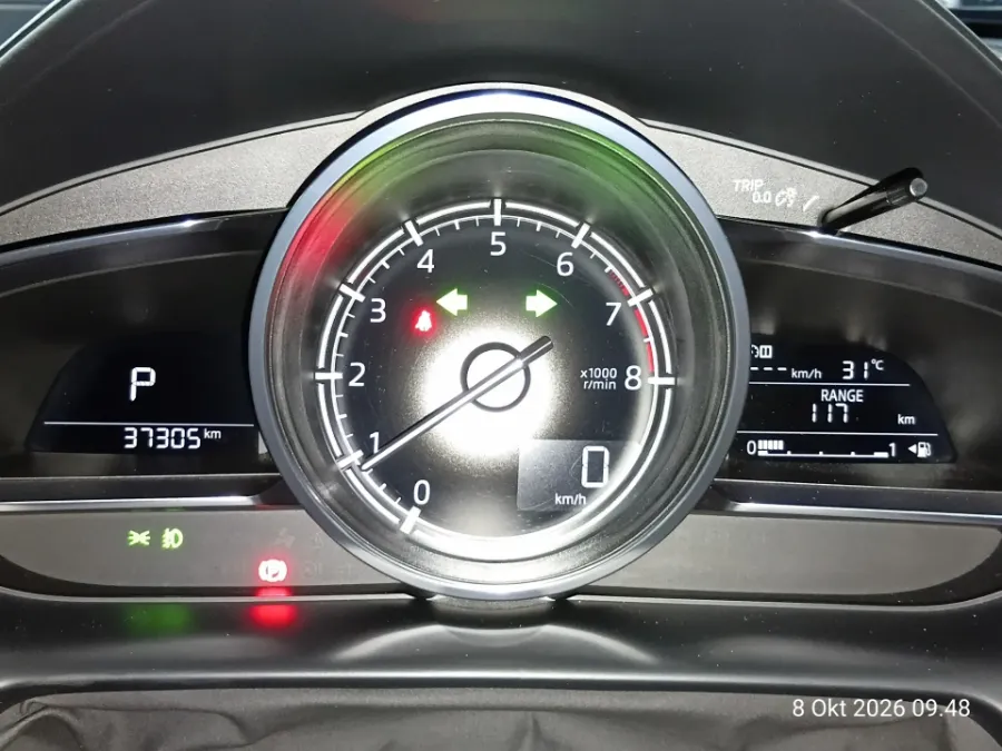 Foto Mobil Bekas Odometer Mazda CX-3 1.5 Kuro tahun 2023