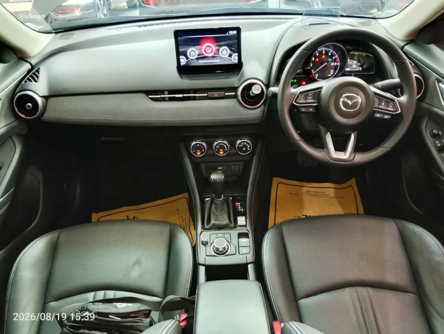 Foto Mobil Bekas Dashboard Mazda CX-3 1.5 Kuro tahun 2024