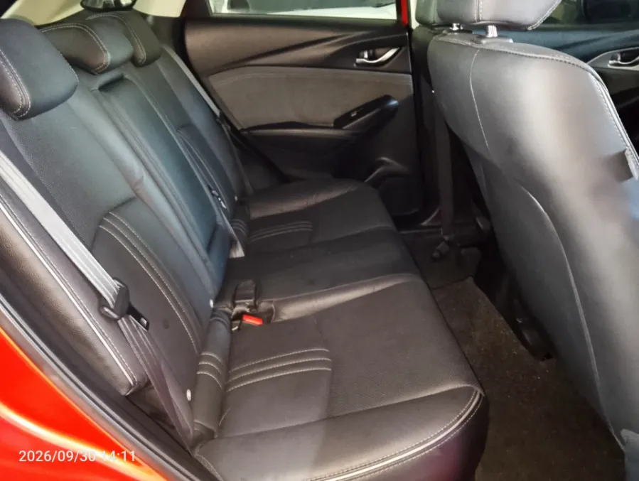 Foto Mobil Bekas Kabin Belakang Mazda CX-3 1.5 Kuro tahun 2024