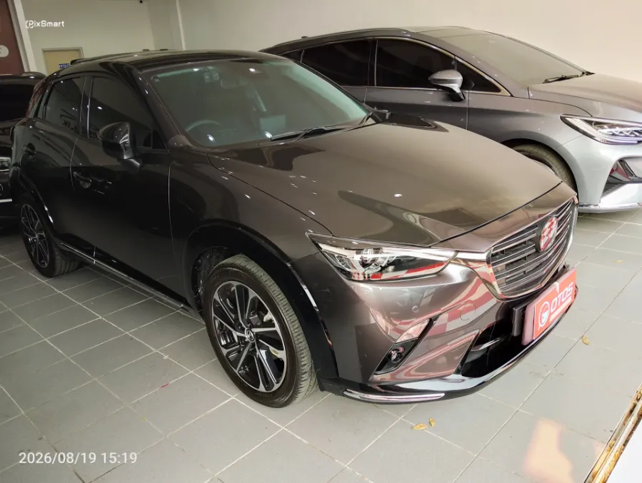 Foto Mobil Bekas Kanan Depan Mazda CX-3 1.5 Kuro tahun 2024