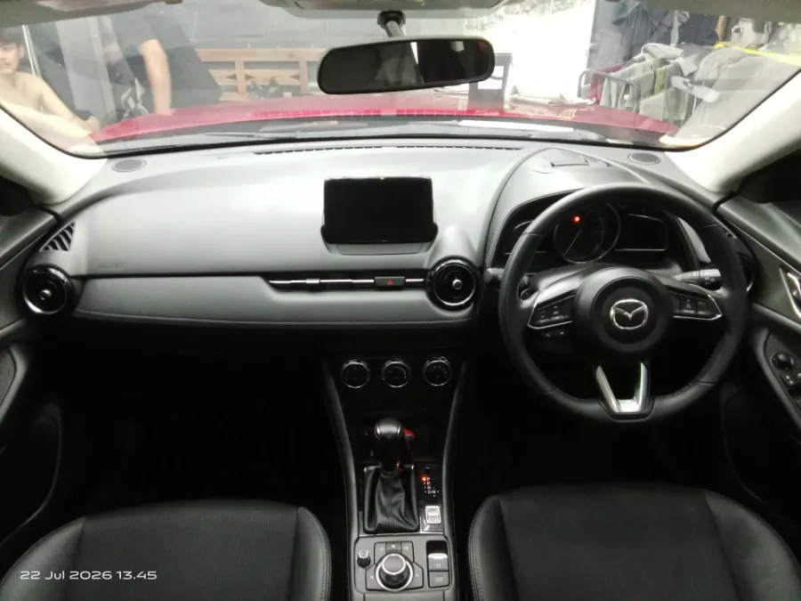 Foto Mobil Bekas Dashboard Mazda CX-3 1.5 Sport tahun 2021