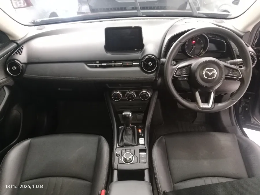 Foto Mobil Bekas Dashboard Mazda CX-3 1.5 Sport tahun 2021
