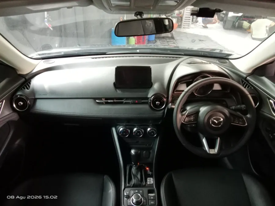 Foto Mobil Bekas Dashboard Mazda CX-3 1.5 Sport tahun 2021