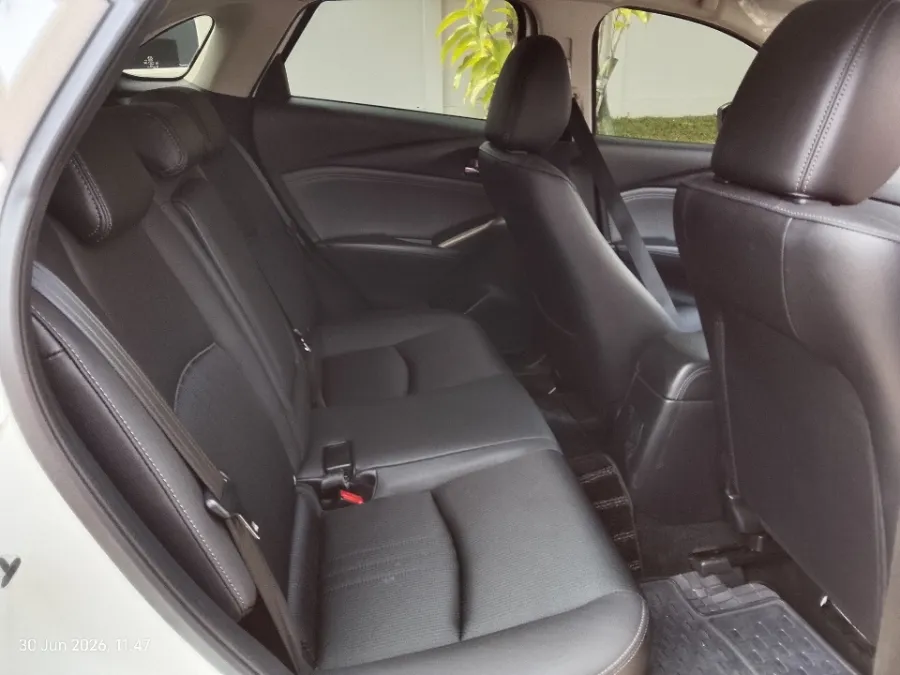 Foto Mobil Bekas Kabin Belakang Mazda CX-3 1.5 Sport tahun 2021