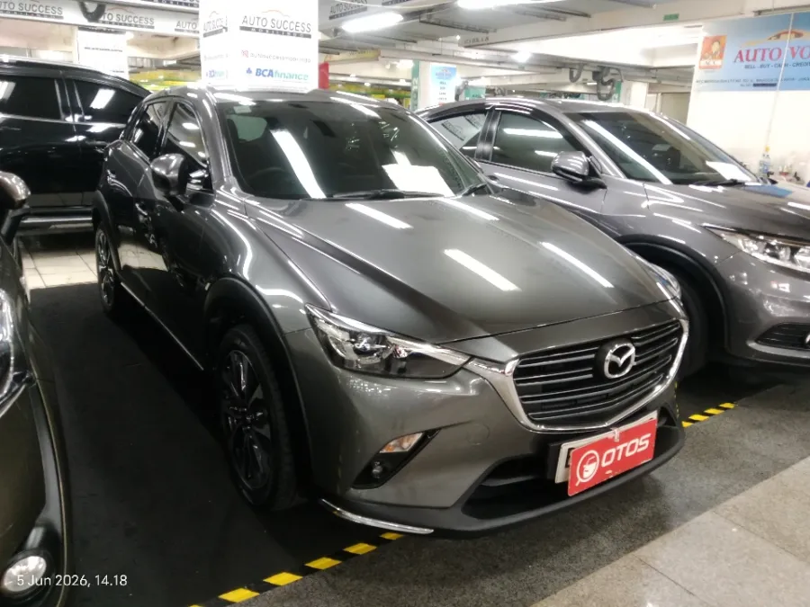 Foto Mobil Bekas Kanan Depan Mazda CX-3 1.5 Sport tahun 2021