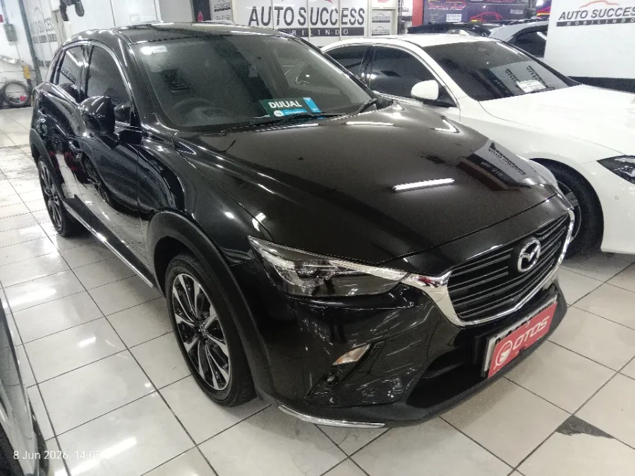 Foto Mobil Bekas Kanan Depan Mazda CX-3 1.5 Sport tahun 2021