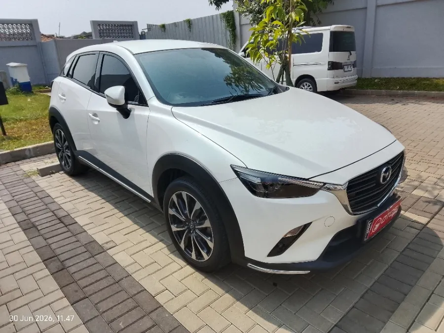 Foto Mobil Bekas Kanan Depan Mazda CX-3 1.5 Sport tahun 2021