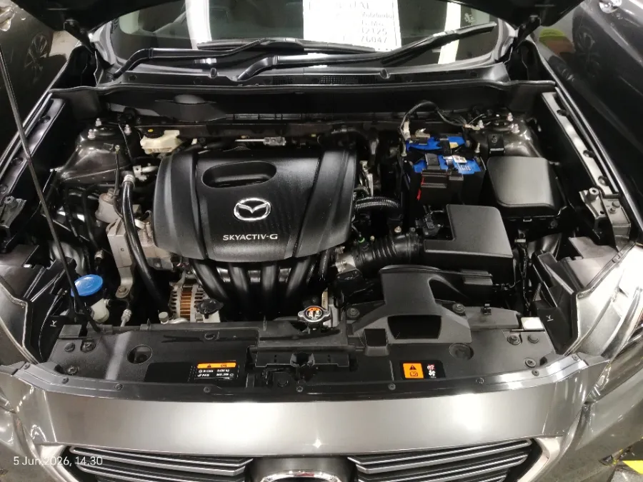 Foto Mobil Bekas Mesin Mazda CX-3 1.5 Sport tahun 2021