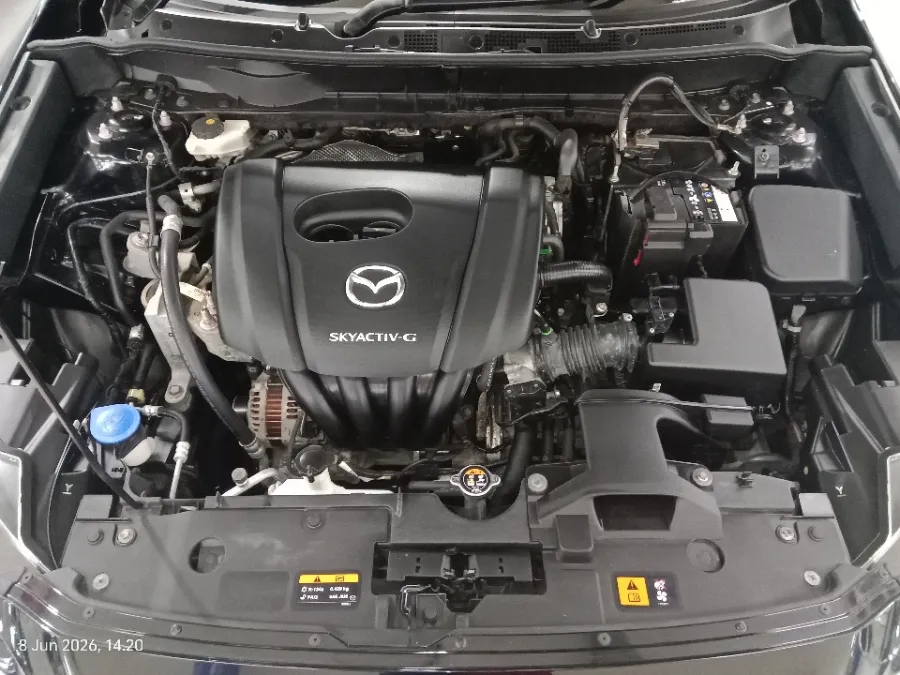 Foto Mobil Bekas Mesin Mazda CX-3 1.5 Sport tahun 2021
