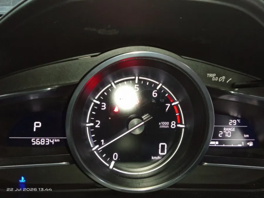 Foto Mobil Bekas Odometer Mazda CX-3 1.5 Sport tahun 2021