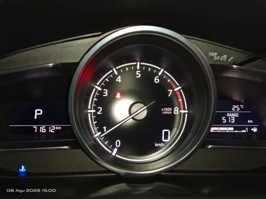 Foto Mobil Bekas Odometer Mazda CX-3 1.5 Sport tahun 2021