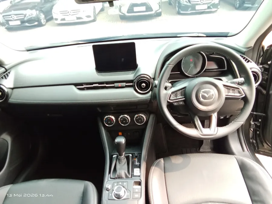 Foto Mobil Bekas Dashboard Mazda CX-3 1.5 Sport tahun 2022