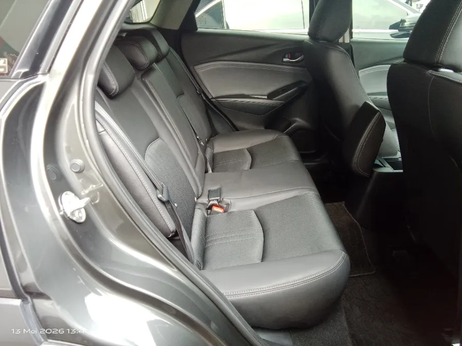Foto Mobil Bekas Kabin Belakang Mazda CX-3 1.5 Sport tahun 2022