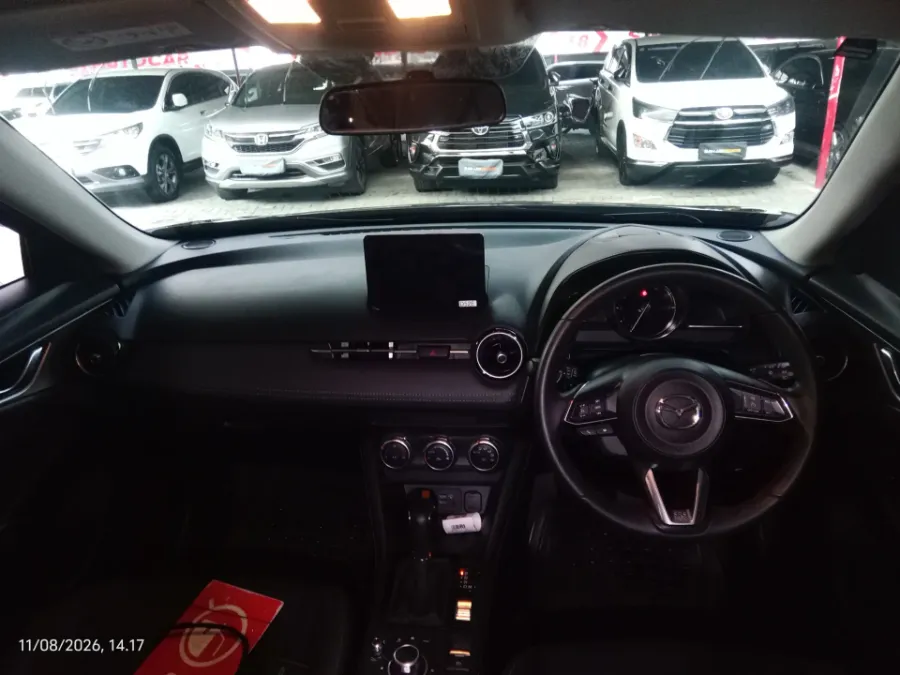 Foto Mobil Bekas Dashboard Mazda CX-3 1.5 Sport tahun 2023