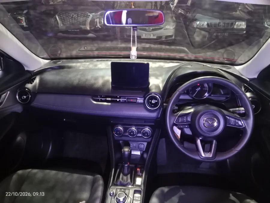 Foto Mobil Bekas Dashboard Mazda CX-3 1.5 Sport tahun 2023