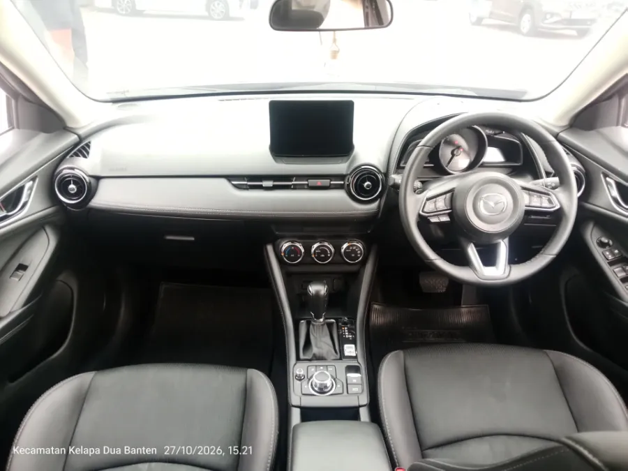 Foto Mobil Bekas Dashboard Mazda CX-3 1.5 Sport tahun 2023