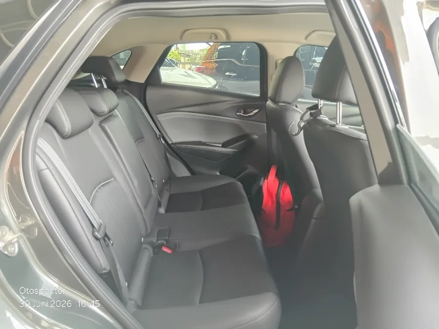 Foto Mobil Bekas Kabin Belakang Mazda CX-3 1.5 Sport tahun 2023