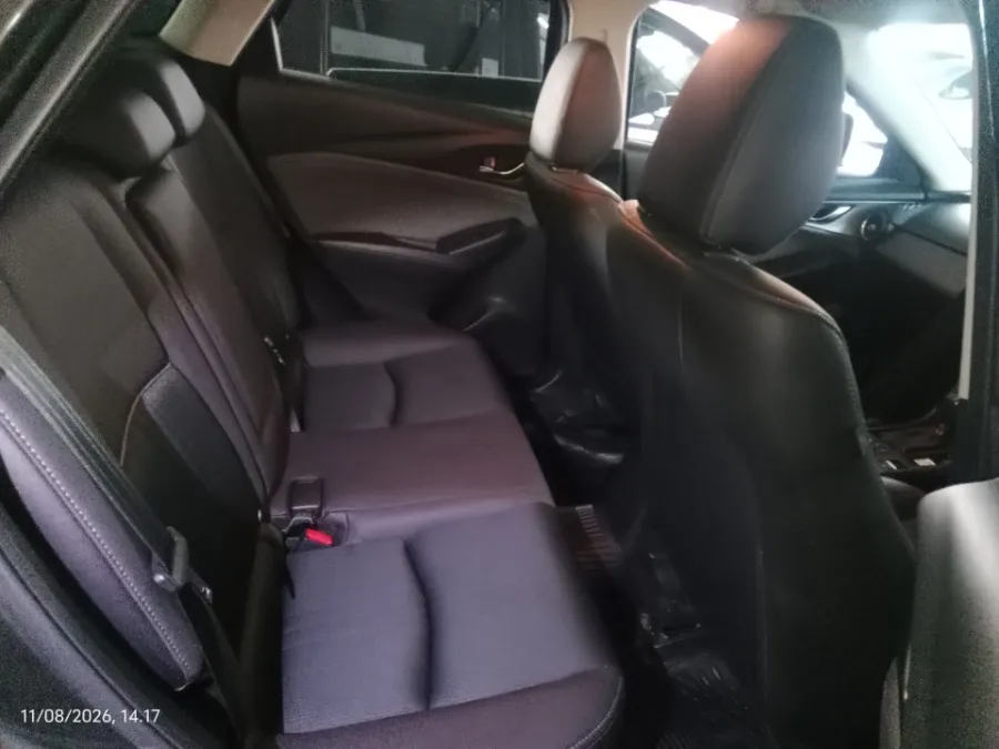Foto Mobil Bekas Kabin Belakang Mazda CX-3 1.5 Sport tahun 2023