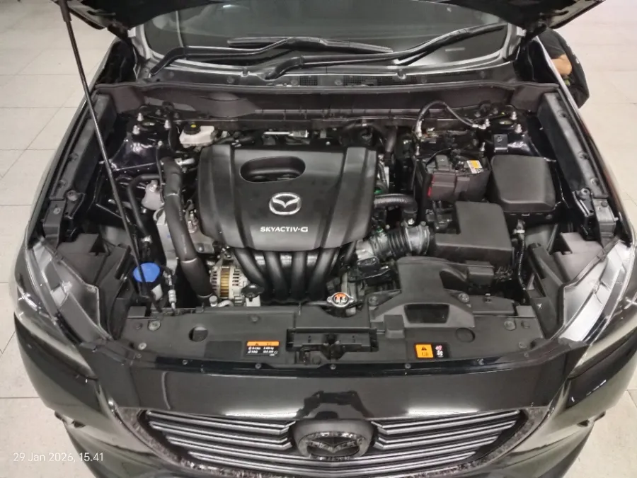 Foto Mobil Bekas Mesin Mazda CX-3 1.5 Sport tahun 2023