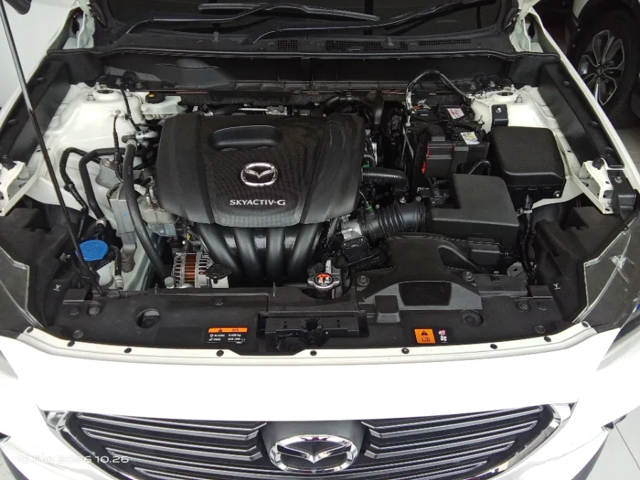Foto Mobil Bekas Mesin Mazda CX-3 1.5 Sport tahun 2023
