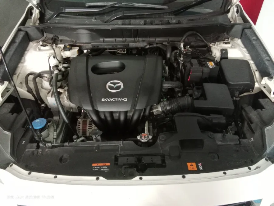 Foto Mobil Bekas Mesin Mazda CX-3 1.5 Sport tahun 2023