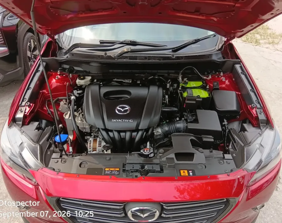 Foto Mobil Bekas Mesin Mazda CX-3 1.5 Sport tahun 2023