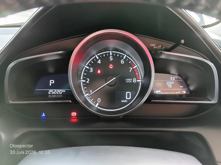 Foto Mobil Bekas Odometer Mazda CX-3 1.5 Sport tahun 2023