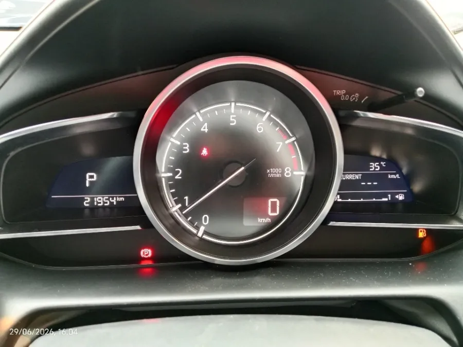 Foto Mobil Bekas Odometer Mazda CX-3 1.5 Sport tahun 2023