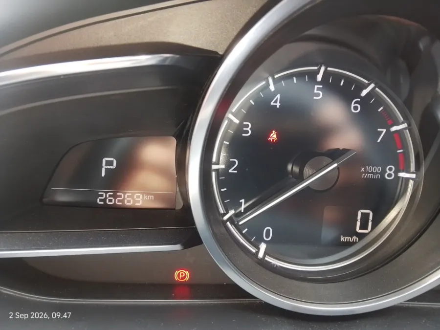 Foto Mobil Bekas Odometer Mazda CX-3 1.5 Sport tahun 2023