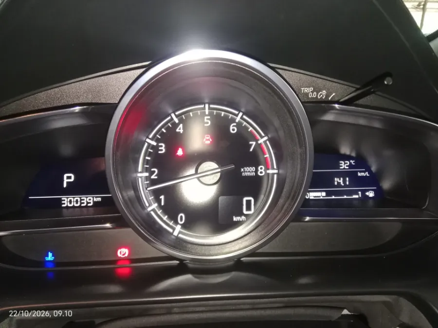 Foto Mobil Bekas Odometer Mazda CX-3 1.5 Sport tahun 2023
