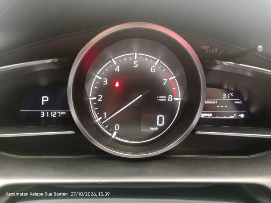 Foto Mobil Bekas Odometer Mazda CX-3 1.5 Sport tahun 2023
