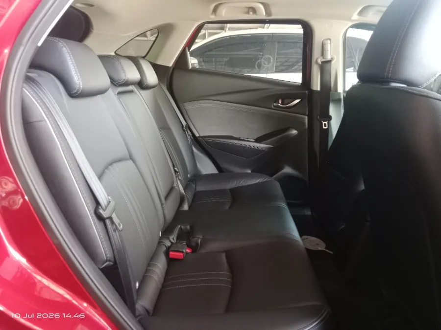 Foto Mobil Bekas Kabin Belakang Mazda CX-3 1.5 Sport tahun 2024