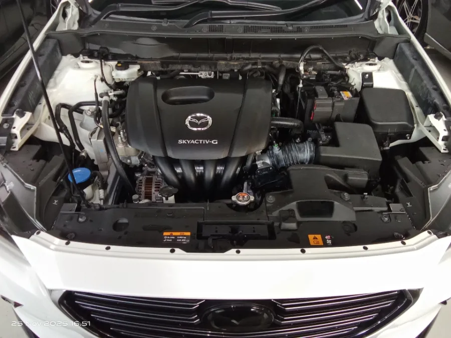 Foto Mobil Bekas Mesin Mazda CX-3 1.5 Sport tahun 2024
