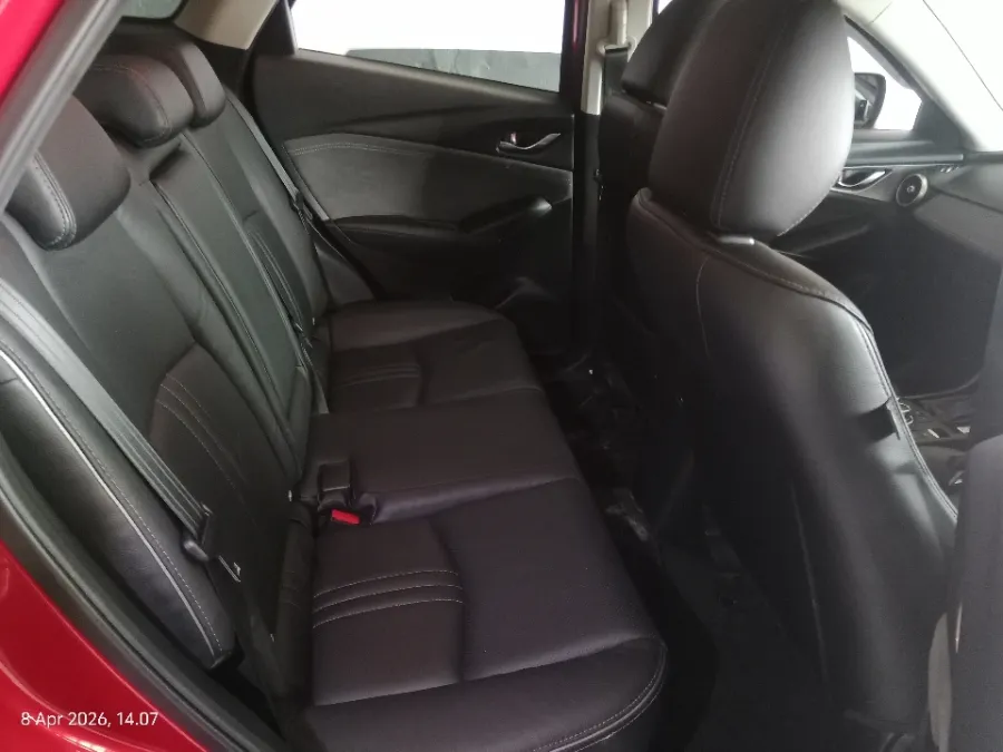 Foto Mobil Bekas Kabin Belakang Mazda CX-3 1.5 Sport tahun 2025