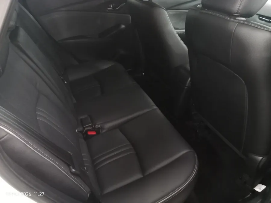 Foto Mobil Bekas Kabin Belakang Mazda CX-3 1.5 Sport tahun 2025