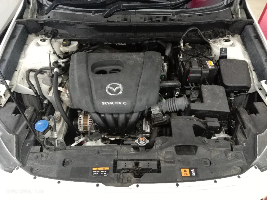Foto Mobil Bekas Mesin Mazda CX-3 1.5 Sport tahun 2025