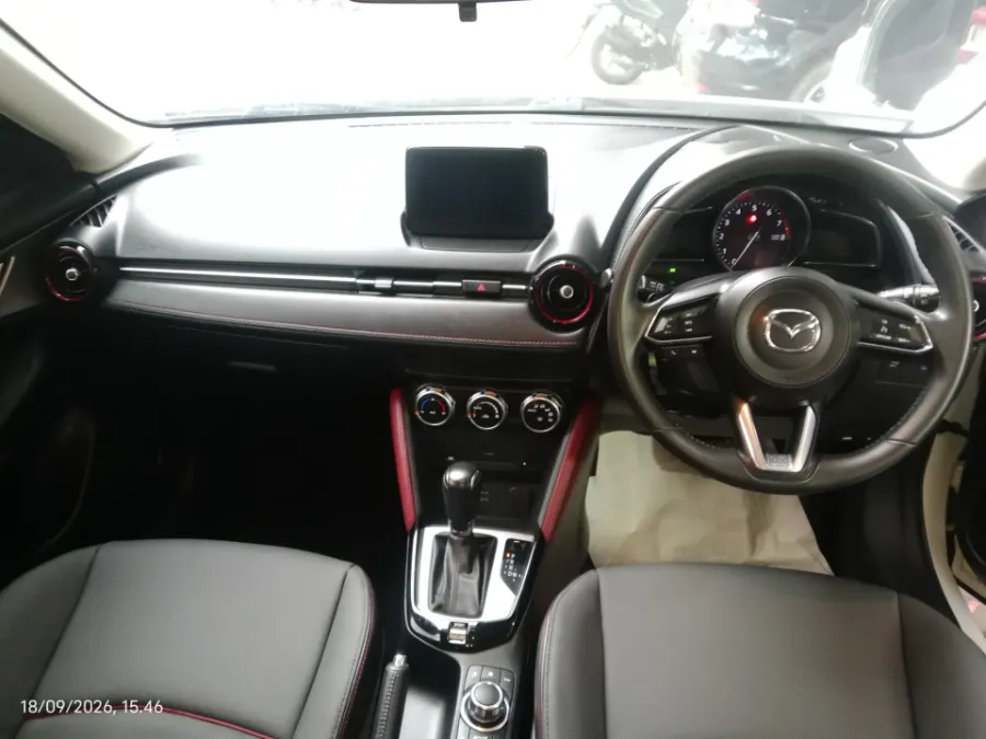 Foto Mobil Bekas Dashboard Mazda CX-3 2.0 tahun 2017