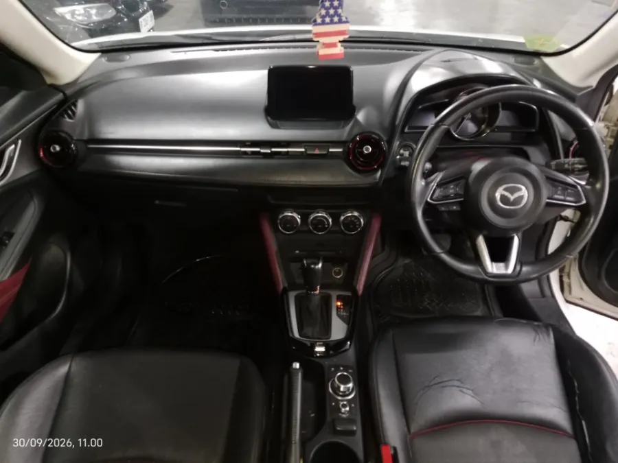 Foto Mobil Bekas Dashboard Mazda CX-3 2.0 tahun 2017