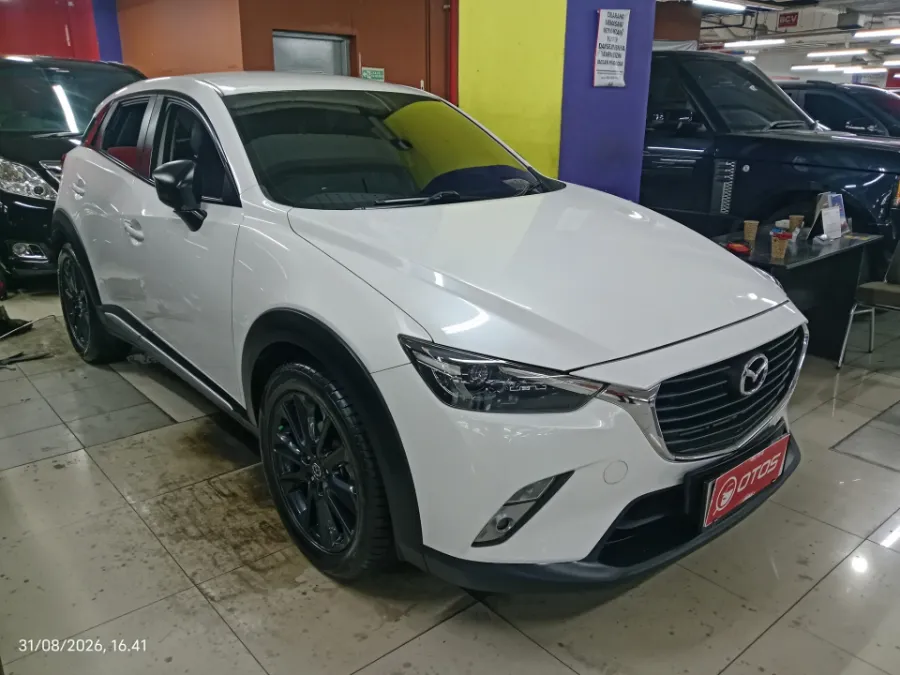 Foto Mobil Bekas Kanan Depan Mazda CX-3 2.0 tahun 2017