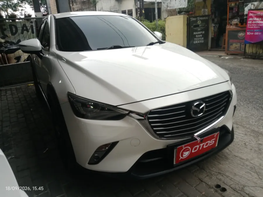 Foto Mobil Bekas Kanan Depan Mazda CX-3 2.0 tahun 2017