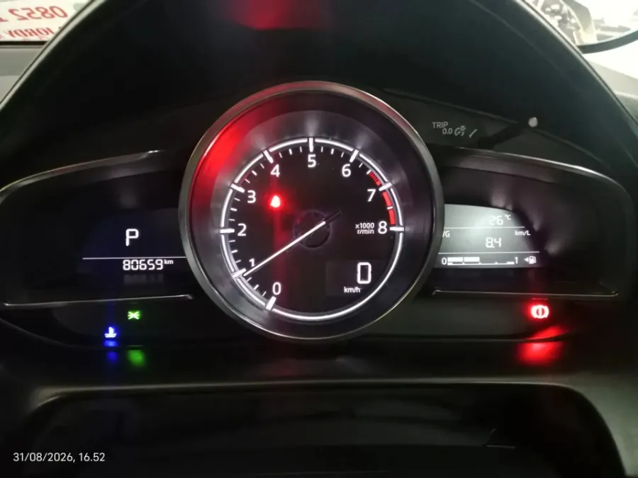 Foto Mobil Bekas Odometer Mazda CX-3 2.0 tahun 2017