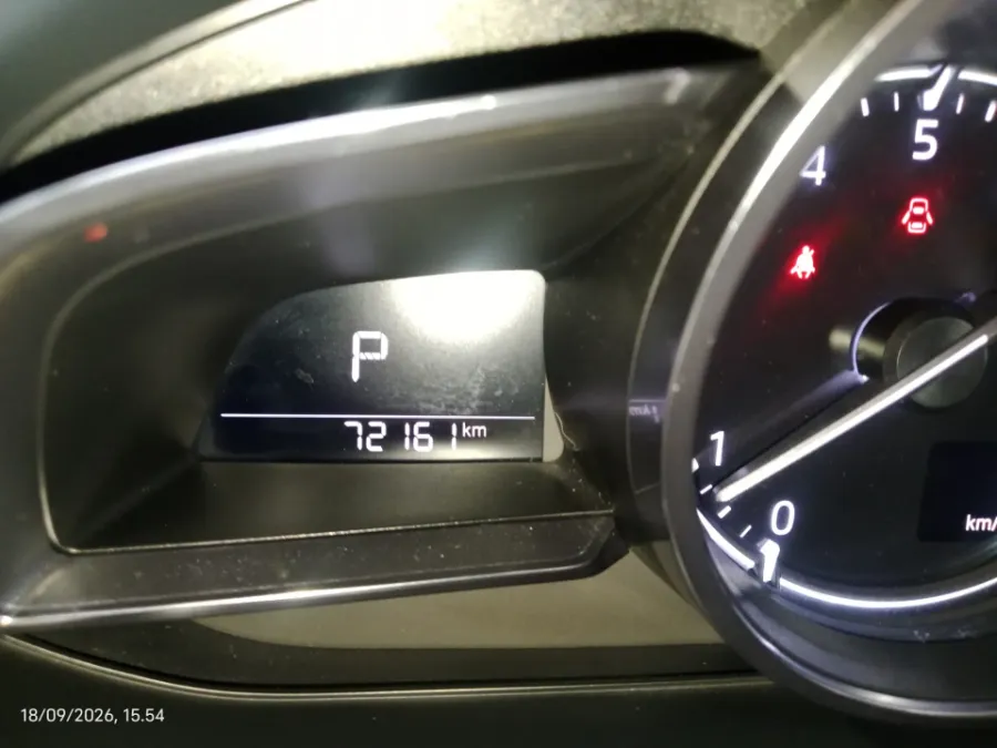 Foto Mobil Bekas Odometer Mazda CX-3 2.0 tahun 2017