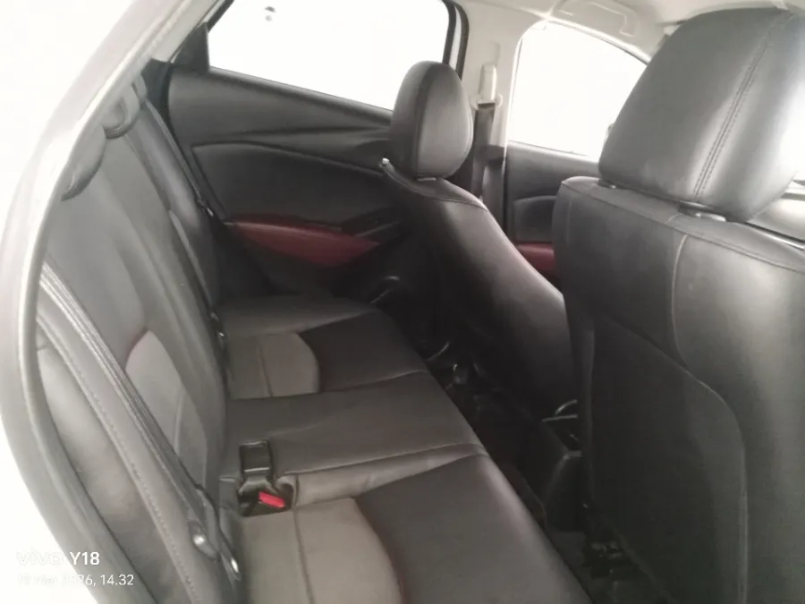 Foto Mobil Bekas Kabin Belakang Mazda CX-3 2.0 tahun 2018