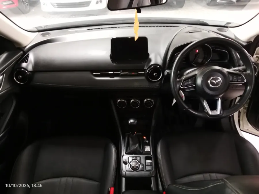 Foto Mobil Bekas Dashboard Mazda CX-3 2.0 tahun 2019