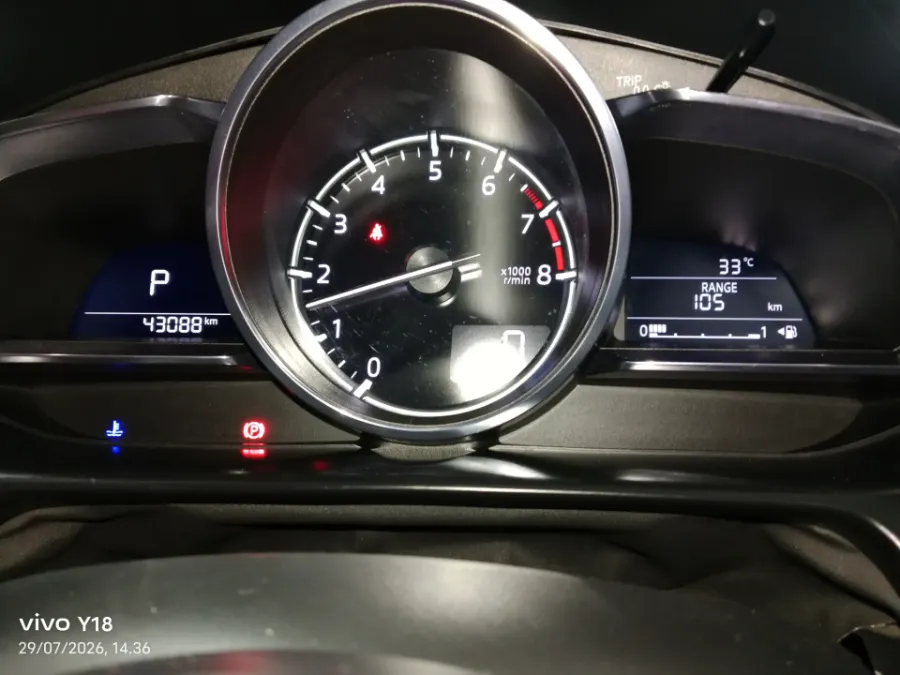 Foto Mobil Bekas Odometer Mazda CX-3 2.0 tahun 2019
