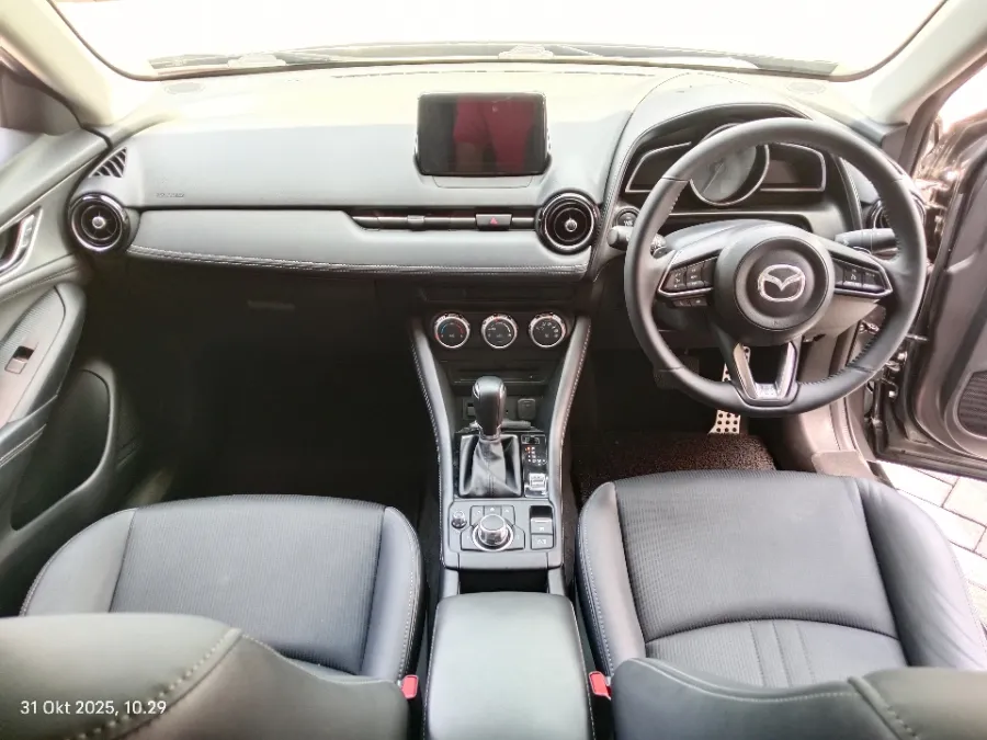 Foto Mobil Bekas Dashboard Mazda CX-3 2.0 tahun 2020