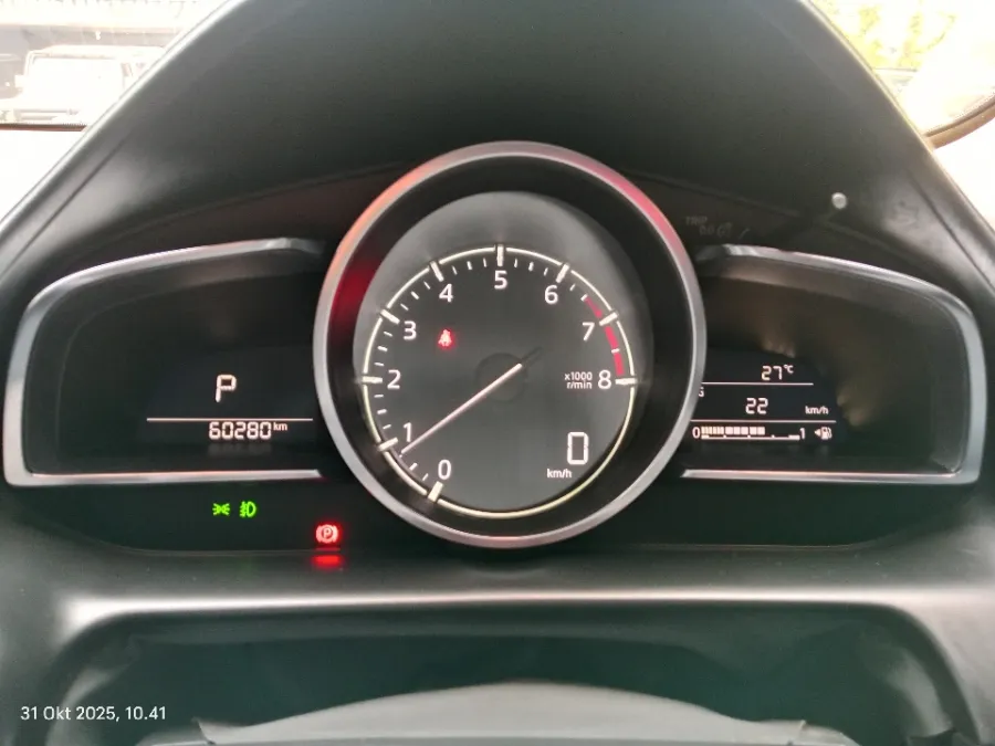 Foto Mobil Bekas Odometer Mazda CX-3 2.0 tahun 2020