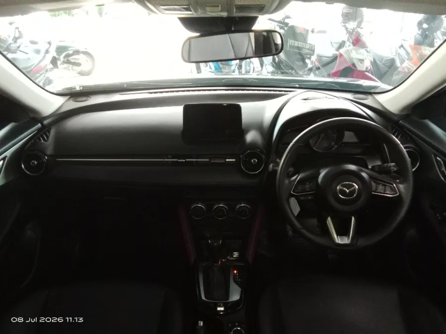 Foto Mobil Bekas Dashboard Mazda CX-3 2.0 Grand Touring tahun 2017