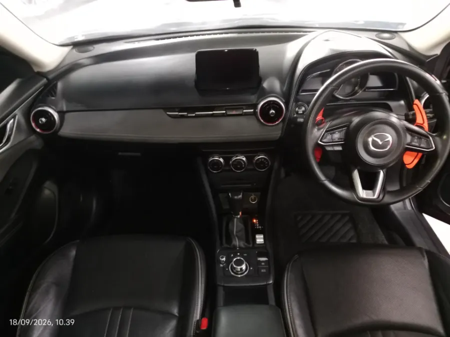 Foto Mobil Bekas Dashboard Mazda CX-3 2.0 Grand Touring tahun 2018