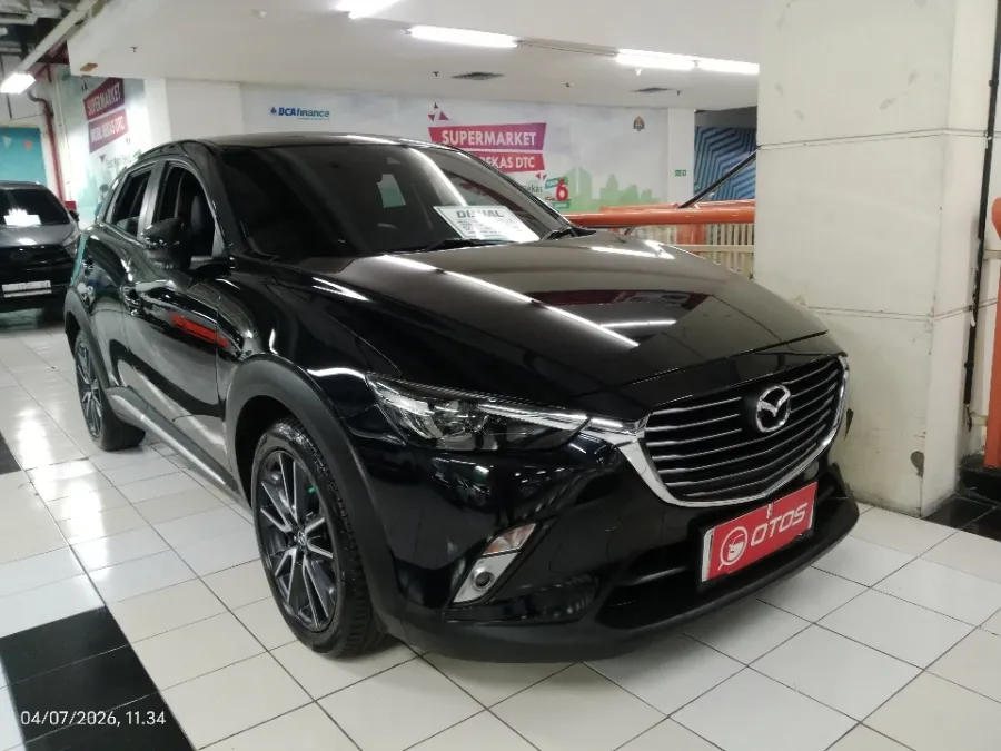Foto Mobil Bekas Kanan Depan Mazda CX-3 2.0 Grand Touring tahun 2018